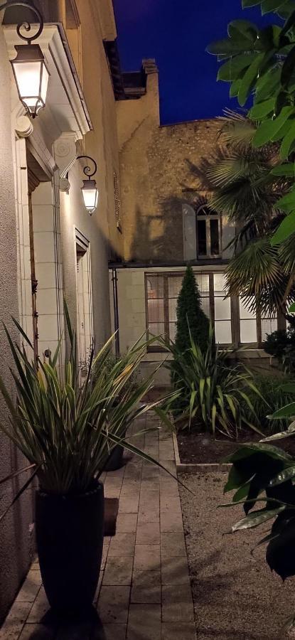 布鲁瓦Demeure Des Cordeliers Avec Parking Prive住宿加早餐旅馆 外观 照片